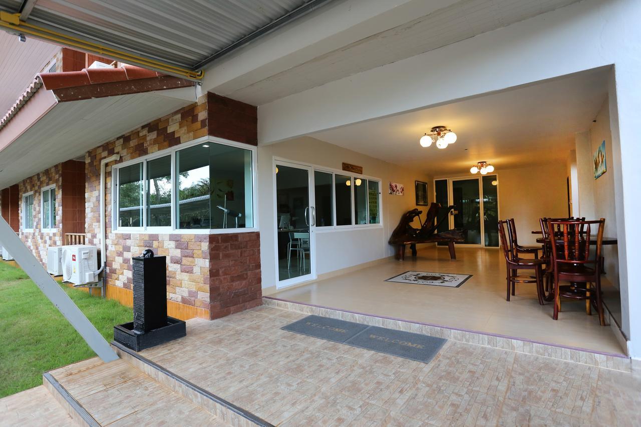 Baan Bangrak Residence Trang Exterior foto