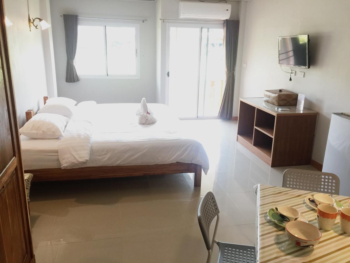 Baan Bangrak Residence Trang Exterior foto