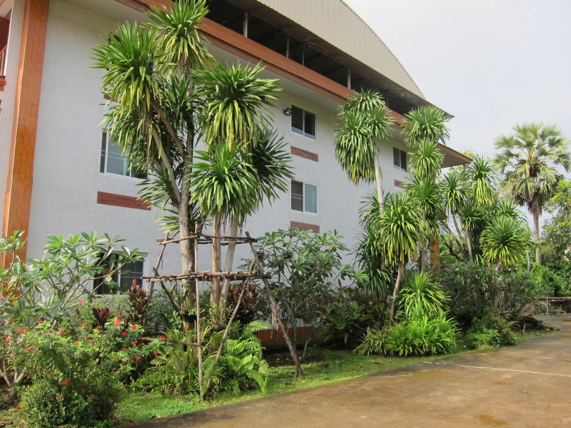 Baan Bangrak Residence Trang Exterior foto